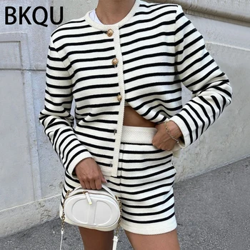 BKQU Siyah Ve Beyaz Çizgili Kazak + Yüksek Bel Geniş Bacak Şort İki Parçalı Setleri Kadın Örme Kıyafetler 2023 Sonbahar Eşleşen Setleri