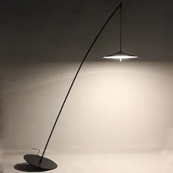 Modern Led zemin lambası kısa tarzı ayakta lambalar kanepe yatak odası için siyah Metal ışık kapalı zemin lambası oturma odası aydınlatma